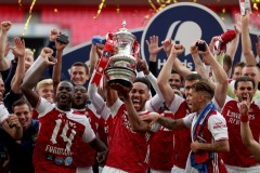 利物浦2025夏窗4亿欧元引援盘点：顶级球员加盟，阵容深度提升